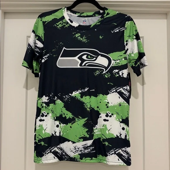 NWT [NFL] Seattle Seahawks NFL Splattered Paint  Performance Shirt Youth L 14/16 - Picture 4 of 13